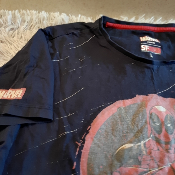 Marvel Dead-Pool Shirt Size Large - Picture 9 of 11